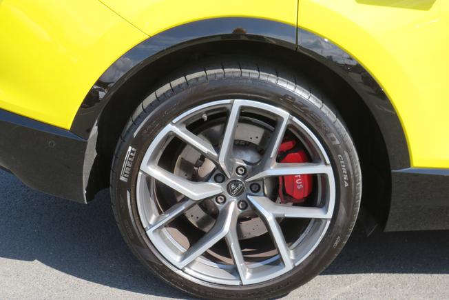 LOTUS Eletre Photo 4