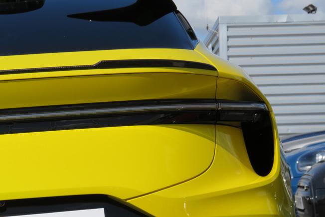 LOTUS Eletre Photo 41