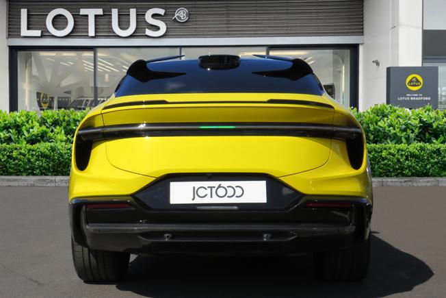 LOTUS Eletre Photo 6
