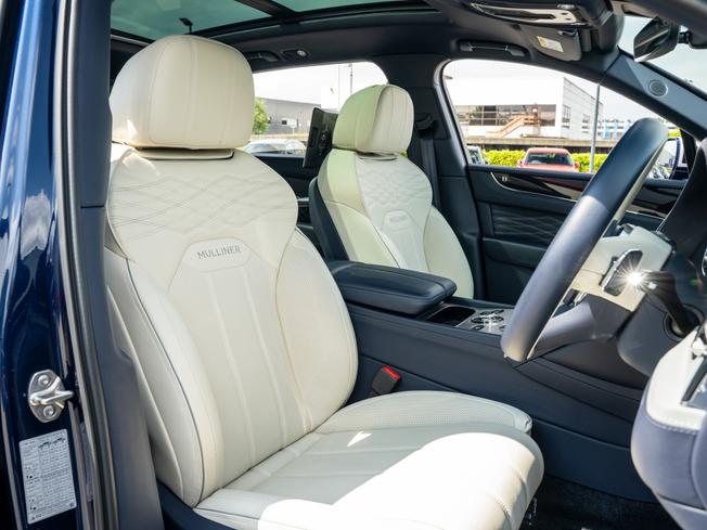 BENTLEY Bentayga Photo 20