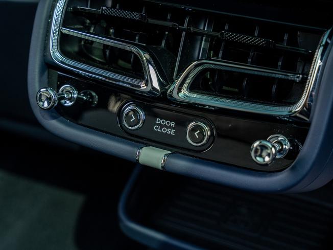 BENTLEY Bentayga Photo 33