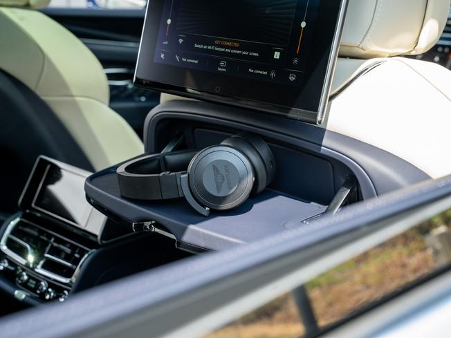 BENTLEY Bentayga Photo 39