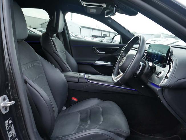 Mercedes-Benz E Class Photo 42