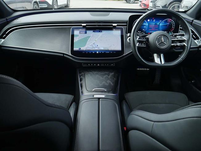 Mercedes-Benz E Class Photo 5