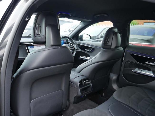 Mercedes-Benz E Class Photo 8