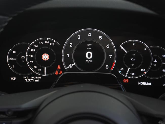PORSCHE 911 Photo 24