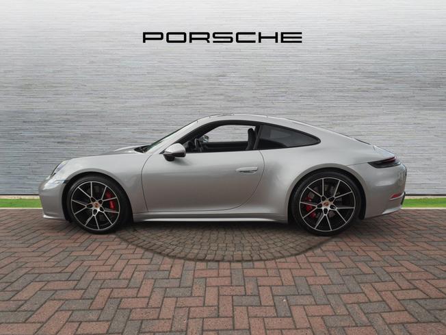 PORSCHE 911 Photo 4
