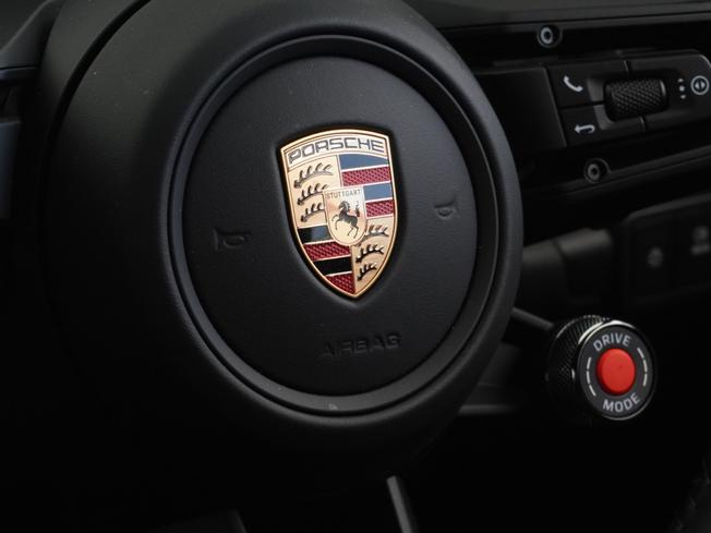 PORSCHE 911 Photo 40