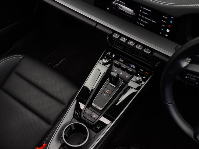 PORSCHE 911 Photo 41