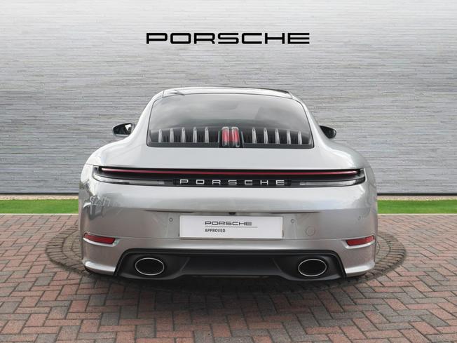 PORSCHE 911 Photo 6