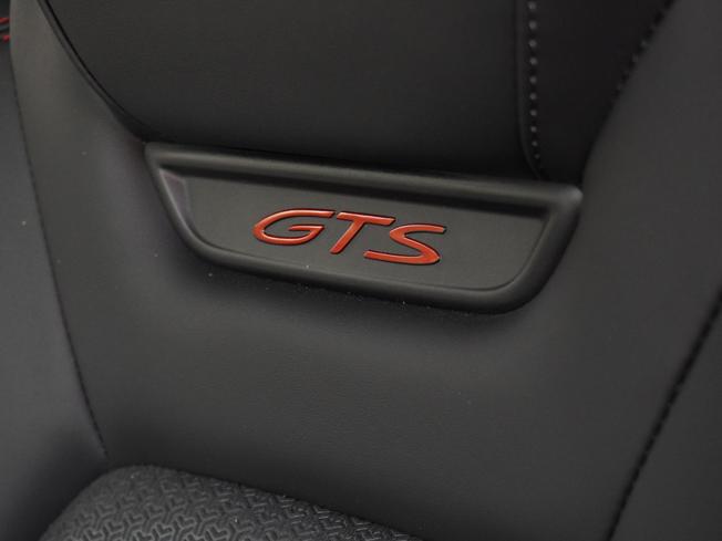 PORSCHE Macan Photo 14