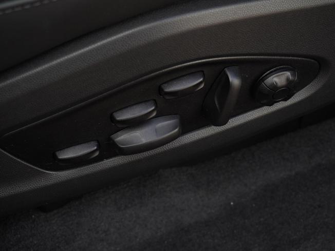 PORSCHE Macan Photo 33