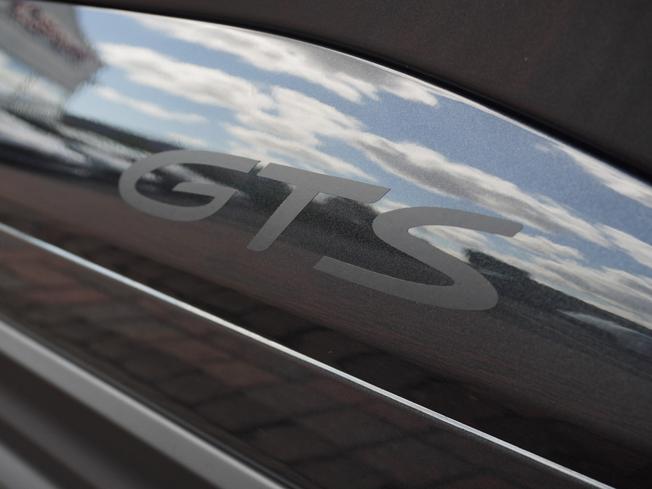 PORSCHE Macan Photo 45