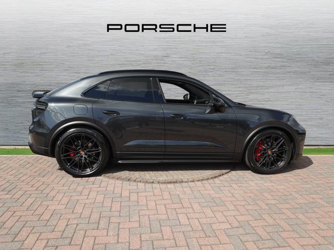 PORSCHE Macan Photo 5