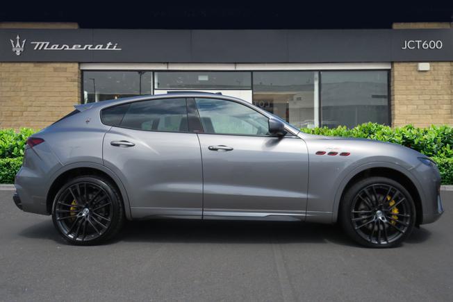 Maserati Levante Photo 10