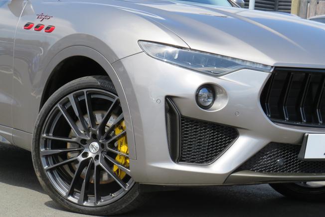 Maserati Levante Photo 11