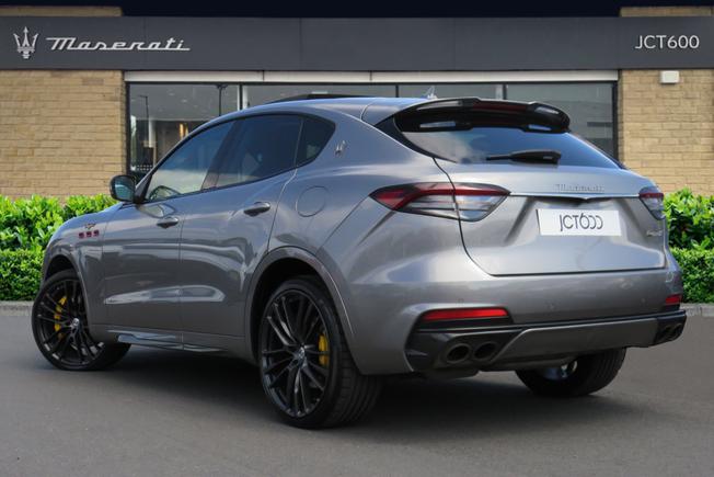 Maserati Levante Photo 2