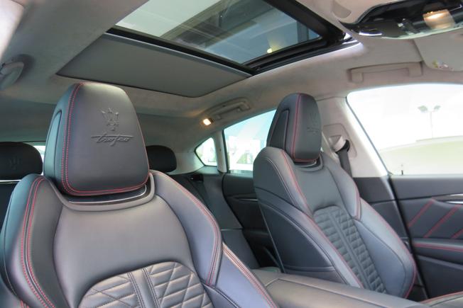 Maserati Levante Photo 36