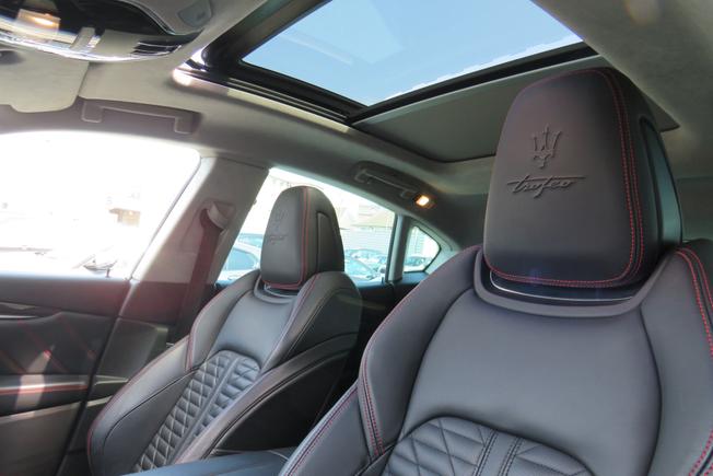 Maserati Levante Photo 44
