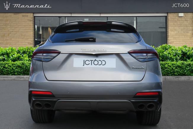 Maserati Levante Photo 6