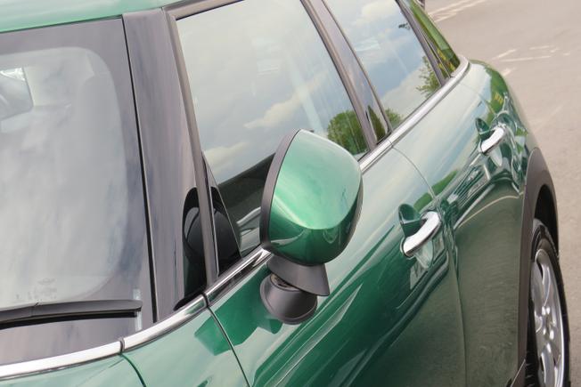 MINI Hatchback Photo 37