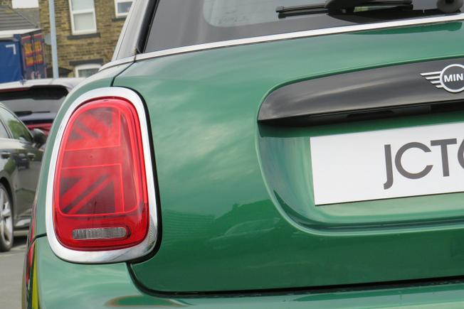 MINI Hatchback Photo 39