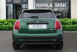 MINI Hatchback Photo 5