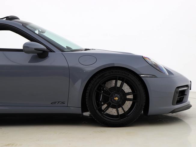 Porsche 911 Photo 16