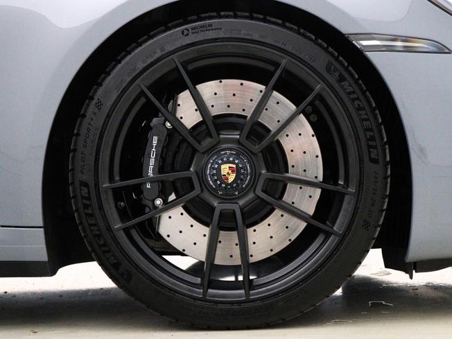 Porsche 911 Photo 23