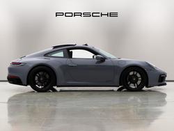 Porsche 911 Photo 4