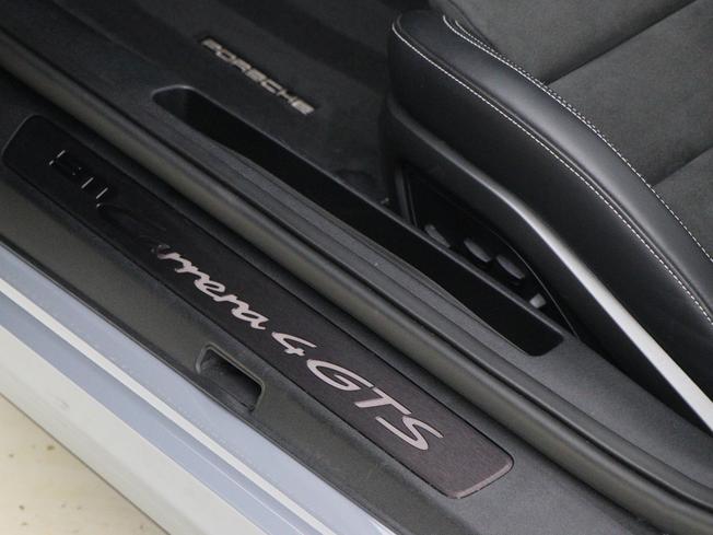 Porsche 911 Photo 44