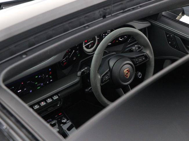 Porsche 911 Photo 46