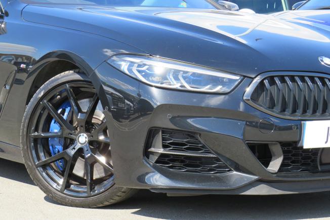 BMW 8 Series Photo 6