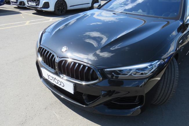 BMW 8 Series Photo 8