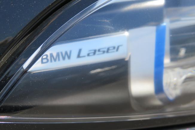 BMW 8 Series Photo 9