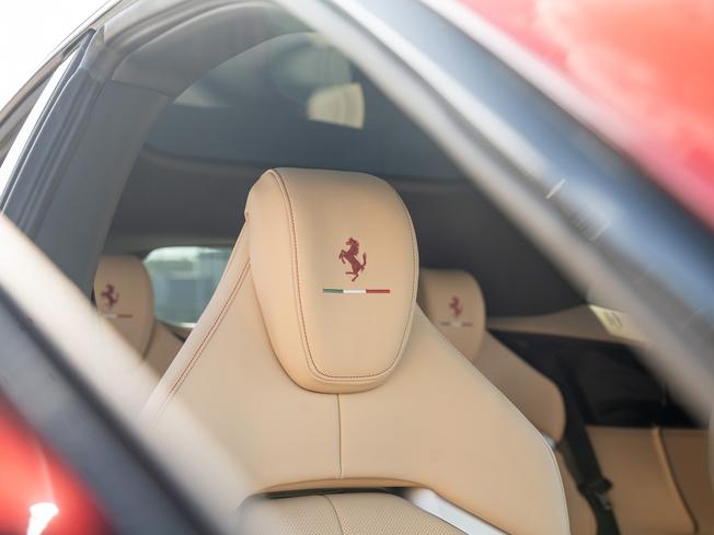 FERRARI Purosangue Photo 17