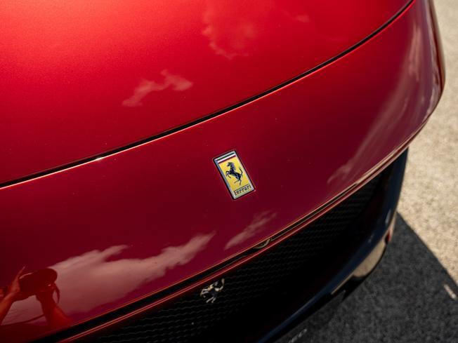 FERRARI Purosangue Photo 37