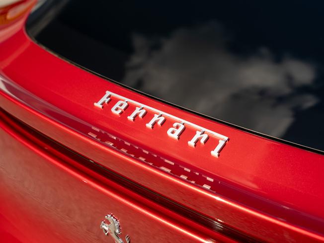 FERRARI Purosangue Photo 41