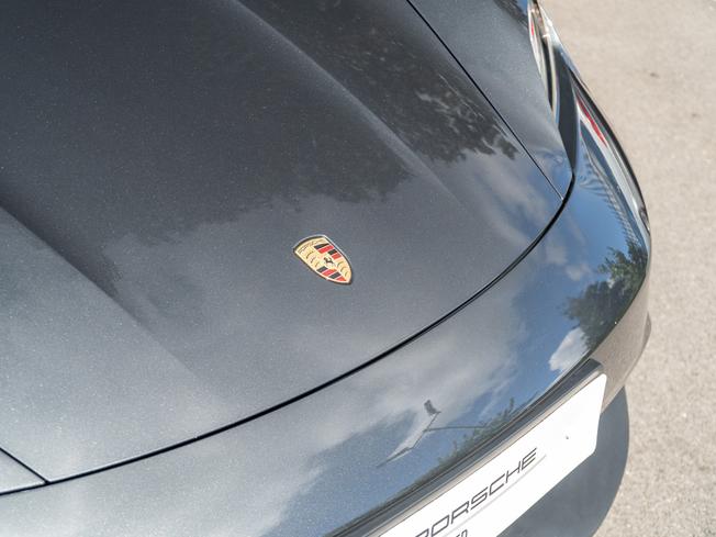 PORSCHE Taycan Photo 30