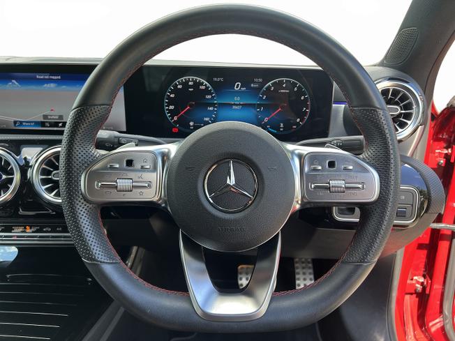 MERCEDES-BENZ A Class Photo 20