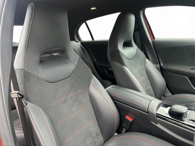 MERCEDES-BENZ A Class Photo 39