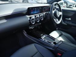 MERCEDES-BENZ A Class Photo 3
