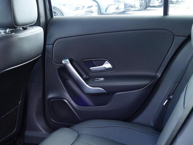 MERCEDES-BENZ A Class Photo 40