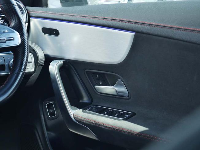 MERCEDES-BENZ CLA Class Photo 39