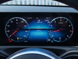 MERCEDES-BENZ CLA Class Photo 4