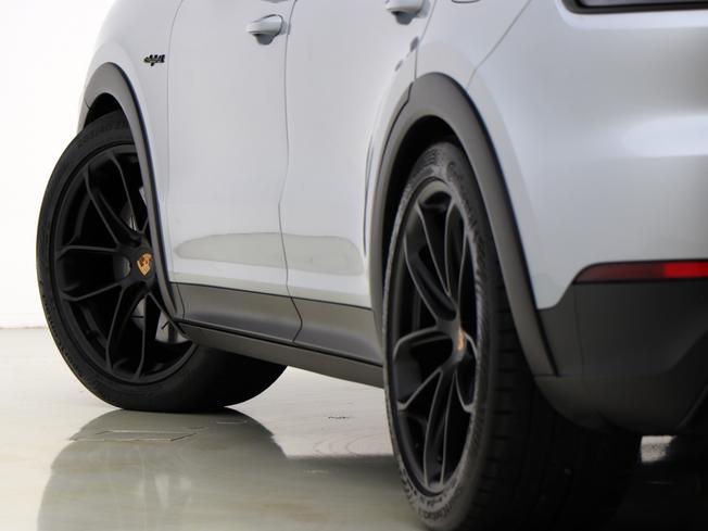 PORSCHE Cayenne Photo 12