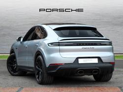 PORSCHE Cayenne Photo 2