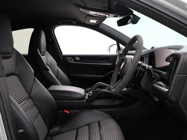 PORSCHE Cayenne Photo 23