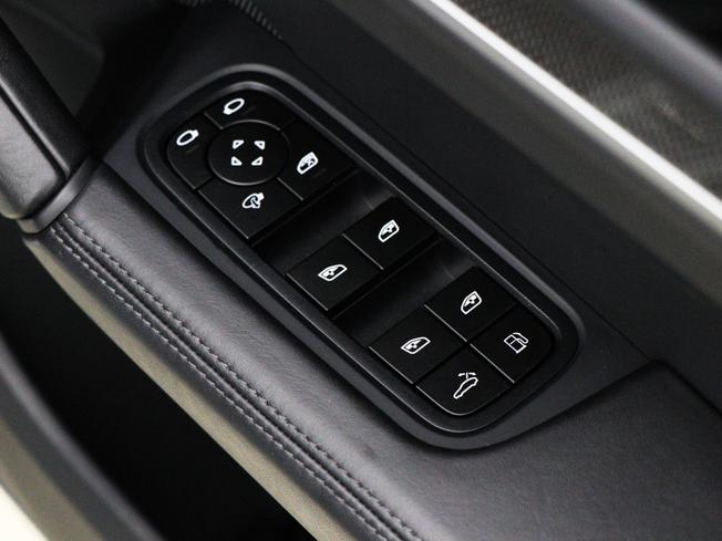 PORSCHE Cayenne Photo 25