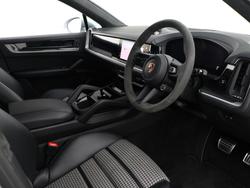 PORSCHE Cayenne Photo 3